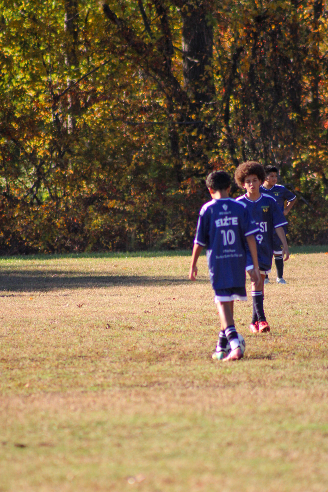 Players #10 and #9 on the field